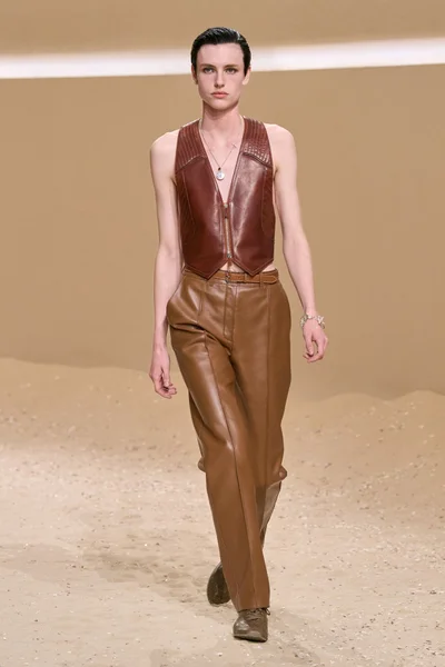 Look 31
